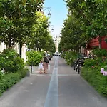 ホテル ヌイイ パーク