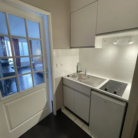 ヌイイ パーク 3* ヌイイ＝シュル＝セーヌ