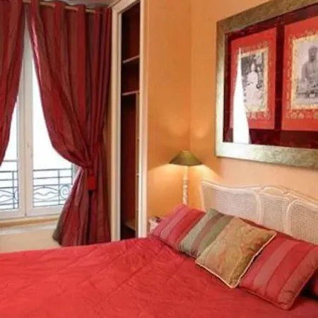 ヌイイ パーク ヌイイ＝シュル＝セーヌ